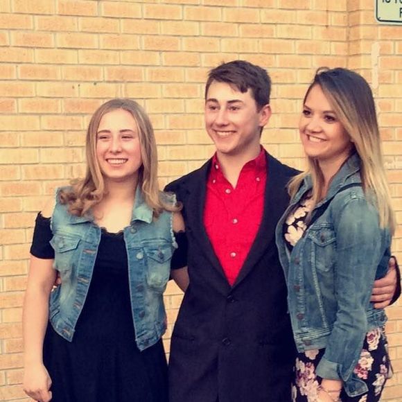 Meet your Posher, Heather - Picture 1 of 1